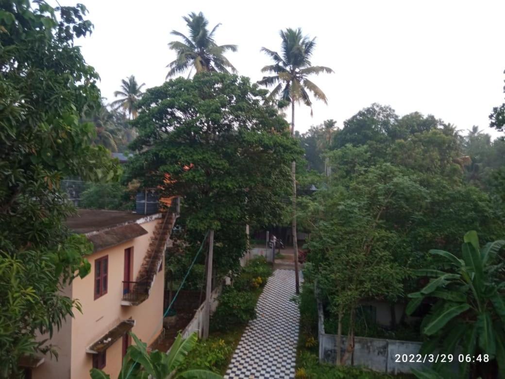Ferienwohnung Devi Kripa Residency Varkala Exterior foto