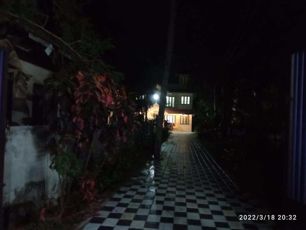 Ferienwohnung Devi Kripa Residency Varkala Exterior foto
